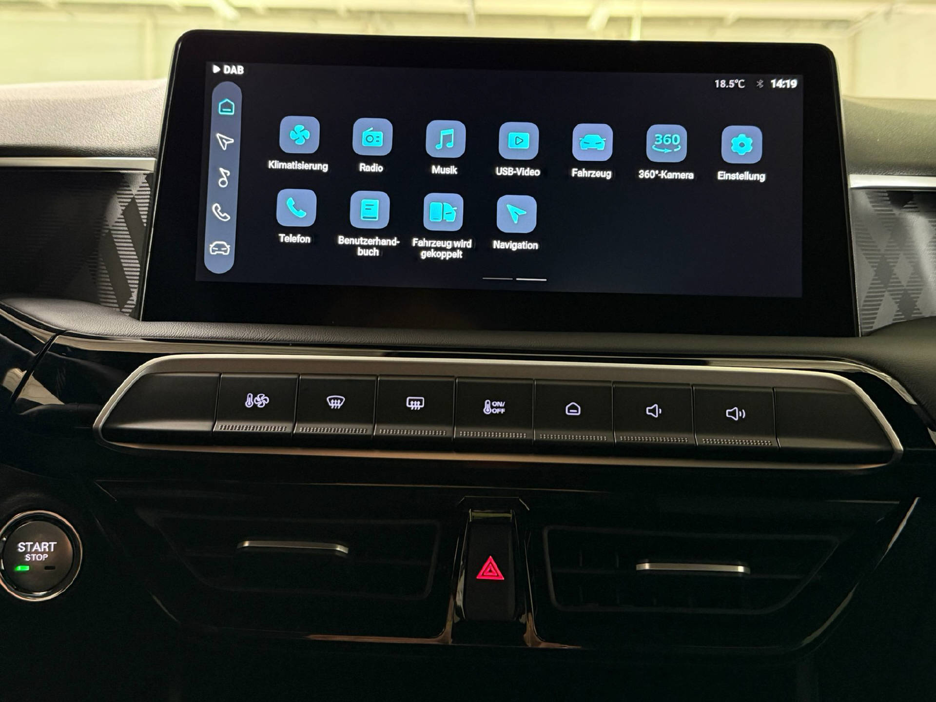 MG 3 1.5 Hybrid Luxury-image-11