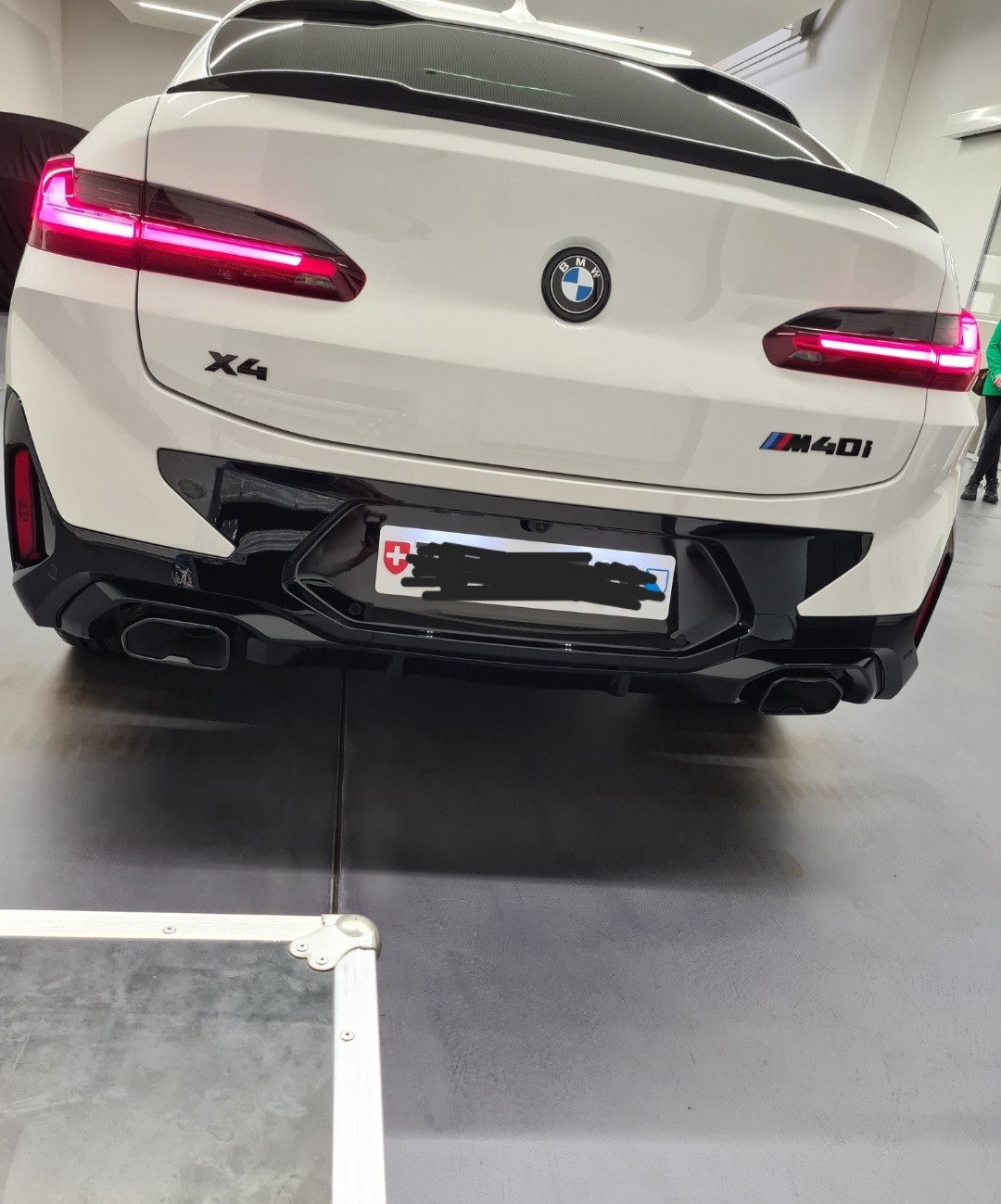 BMW M40i-image-6