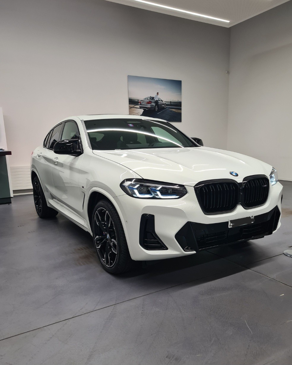 BMW M40i-image-3