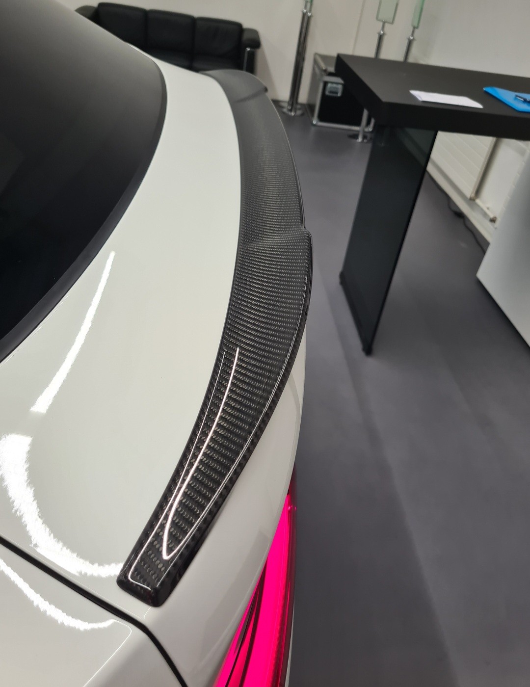 BMW M40i-image-5