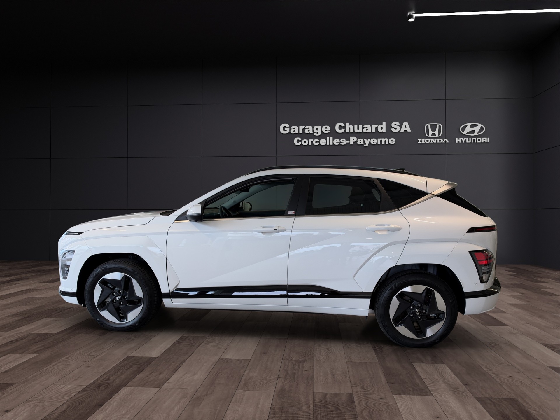 HYUNDAI Kona EV 65.4 kWh Amplia-image-7