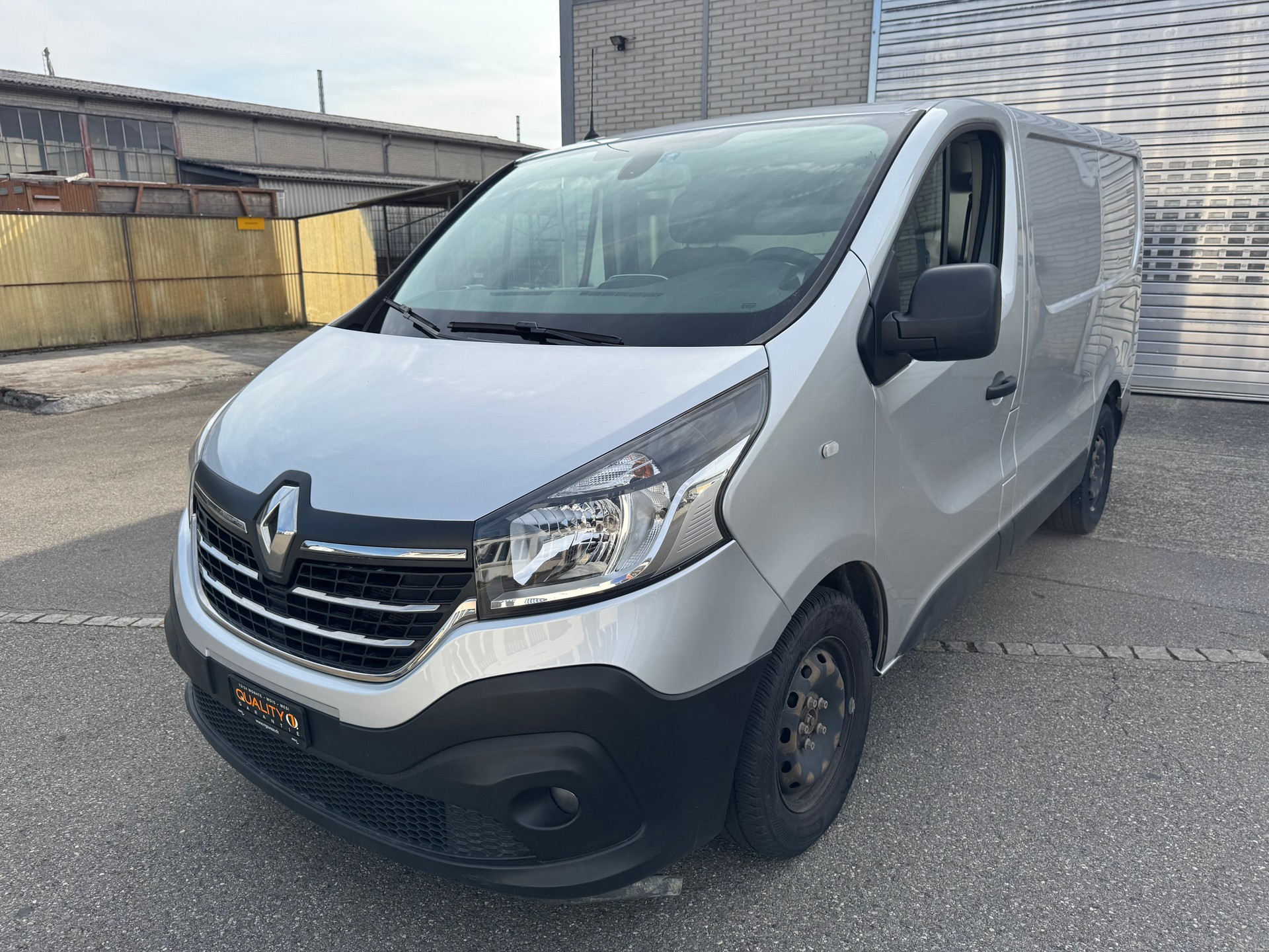 RENAULT Trafic 2.0 ENERGY dCi145 3.0t Business L1H1 A-image-0