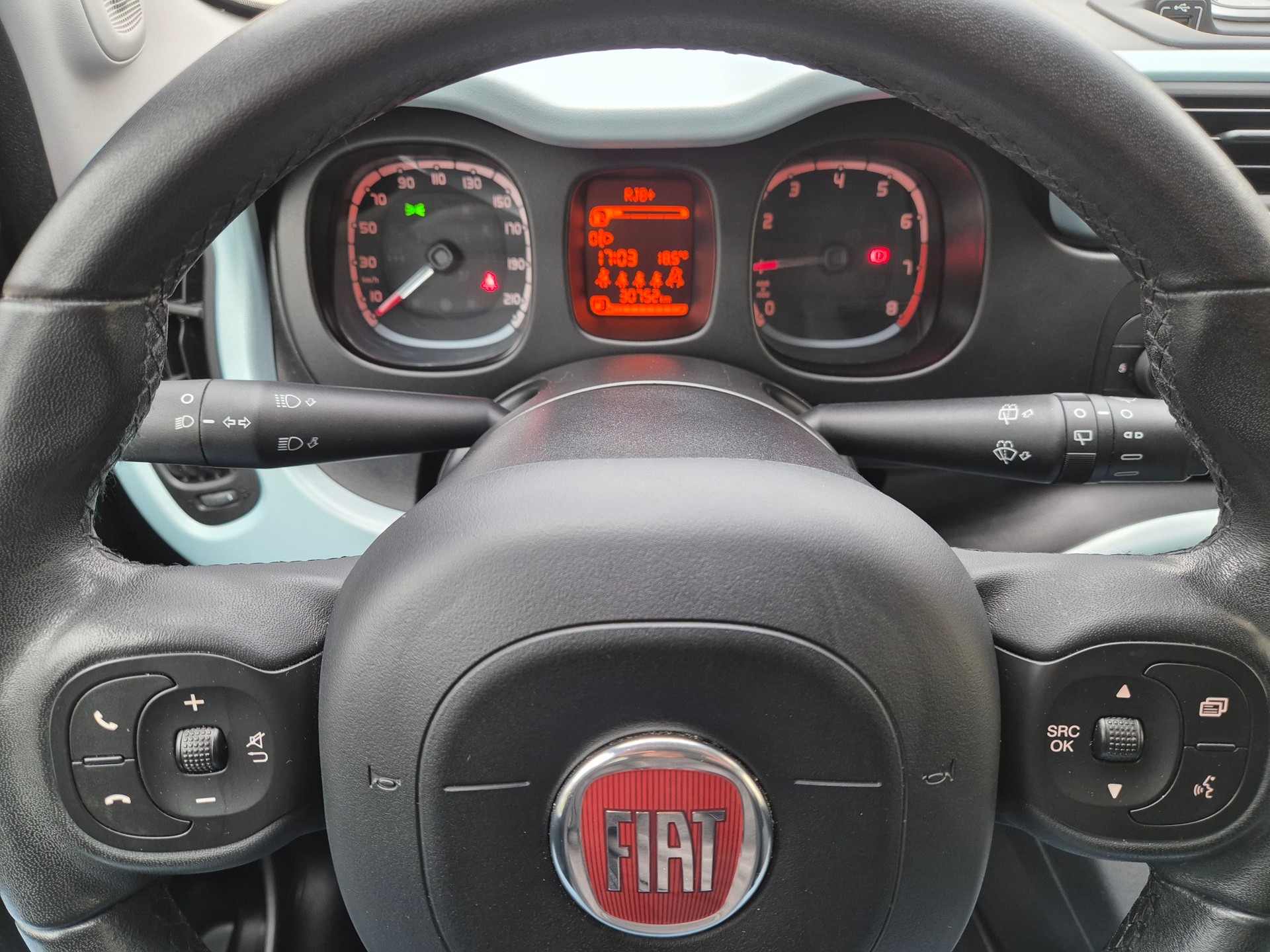FIAT Panda 1.0 HYBRID MHEV Launch Edition-image-10
