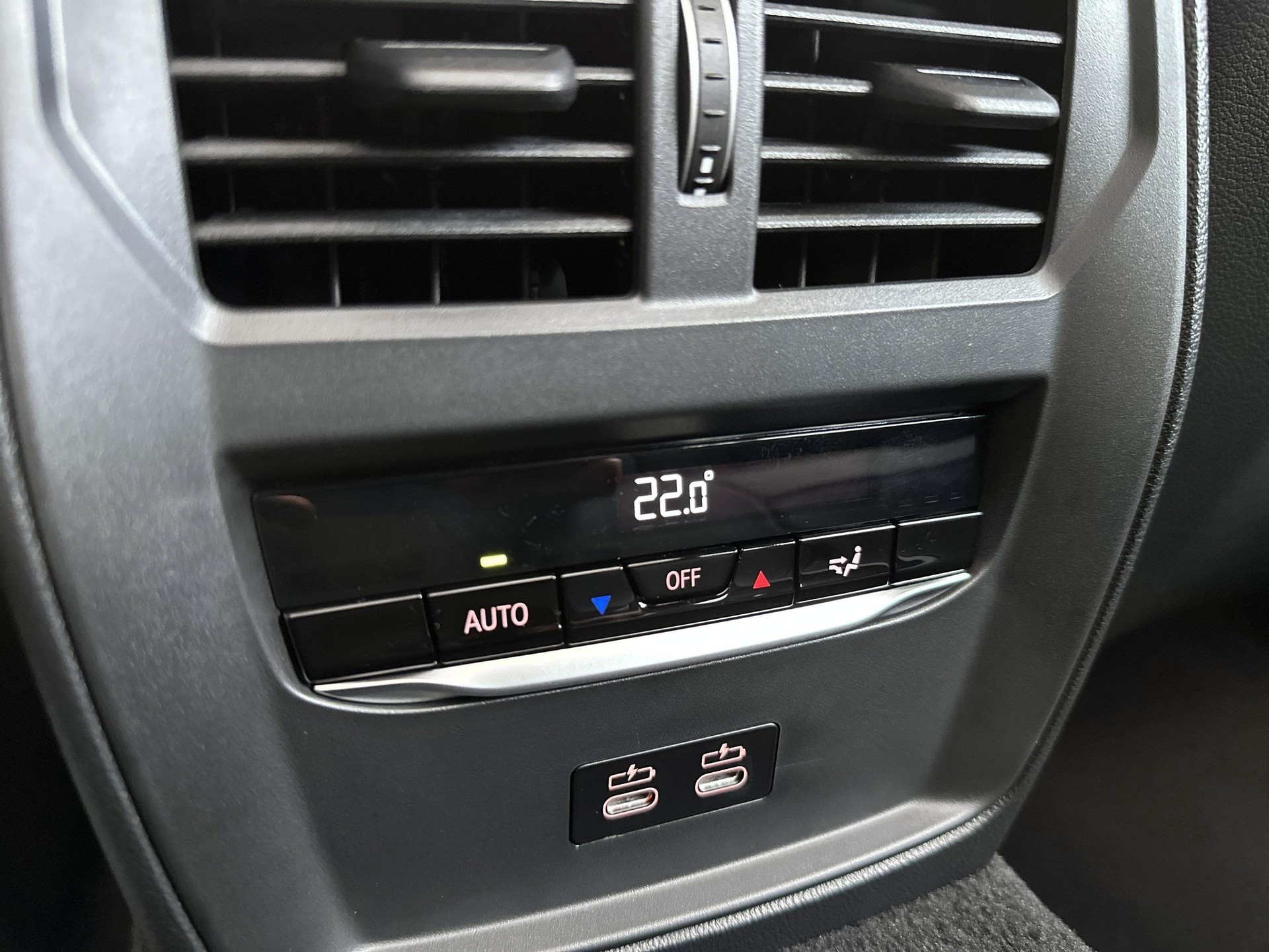 BMW M340d xDrive M Sport Pro-image-12
