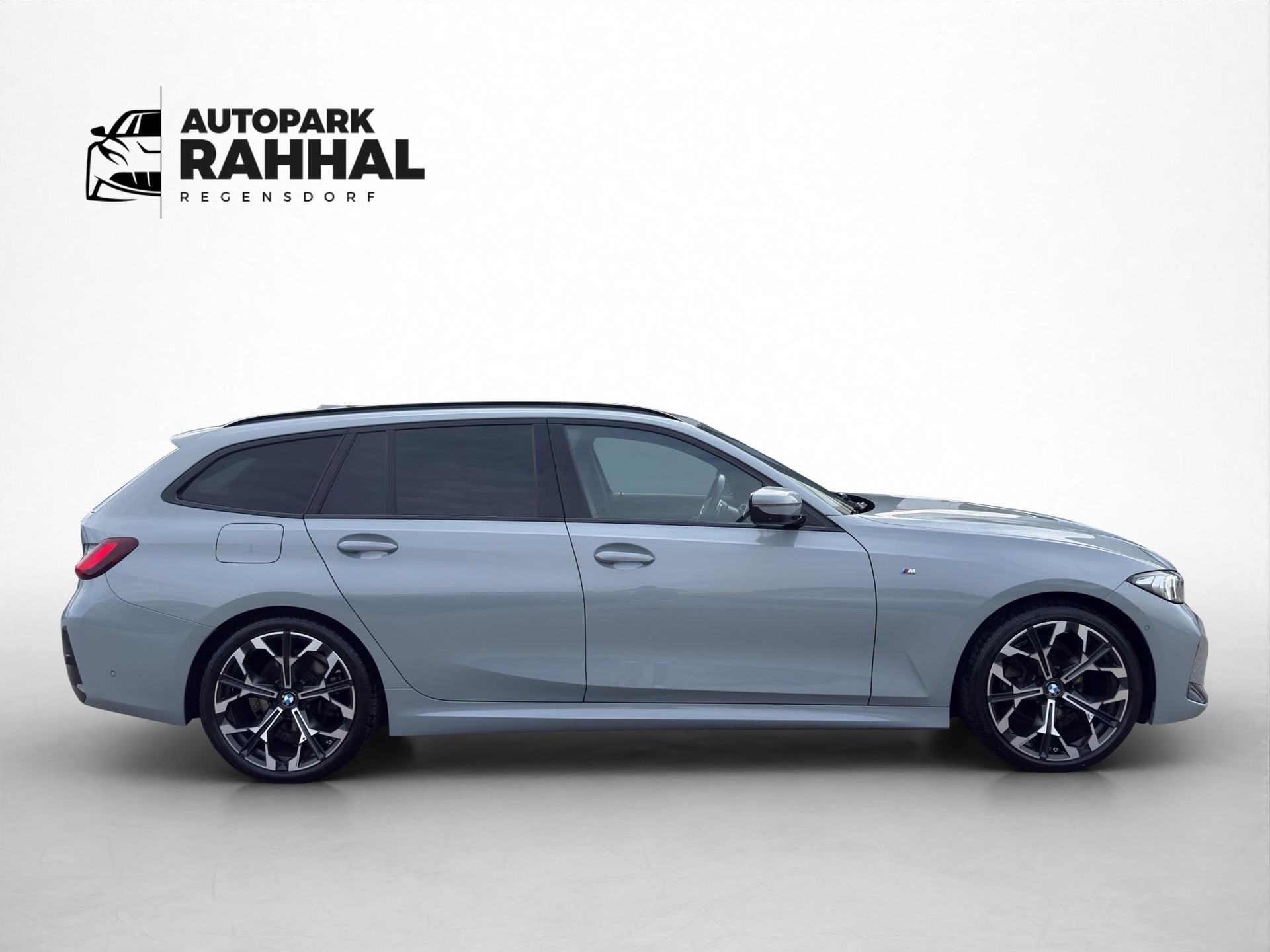 BMW 320d xDrive 48V Touring Steptronic M Sport-image-5