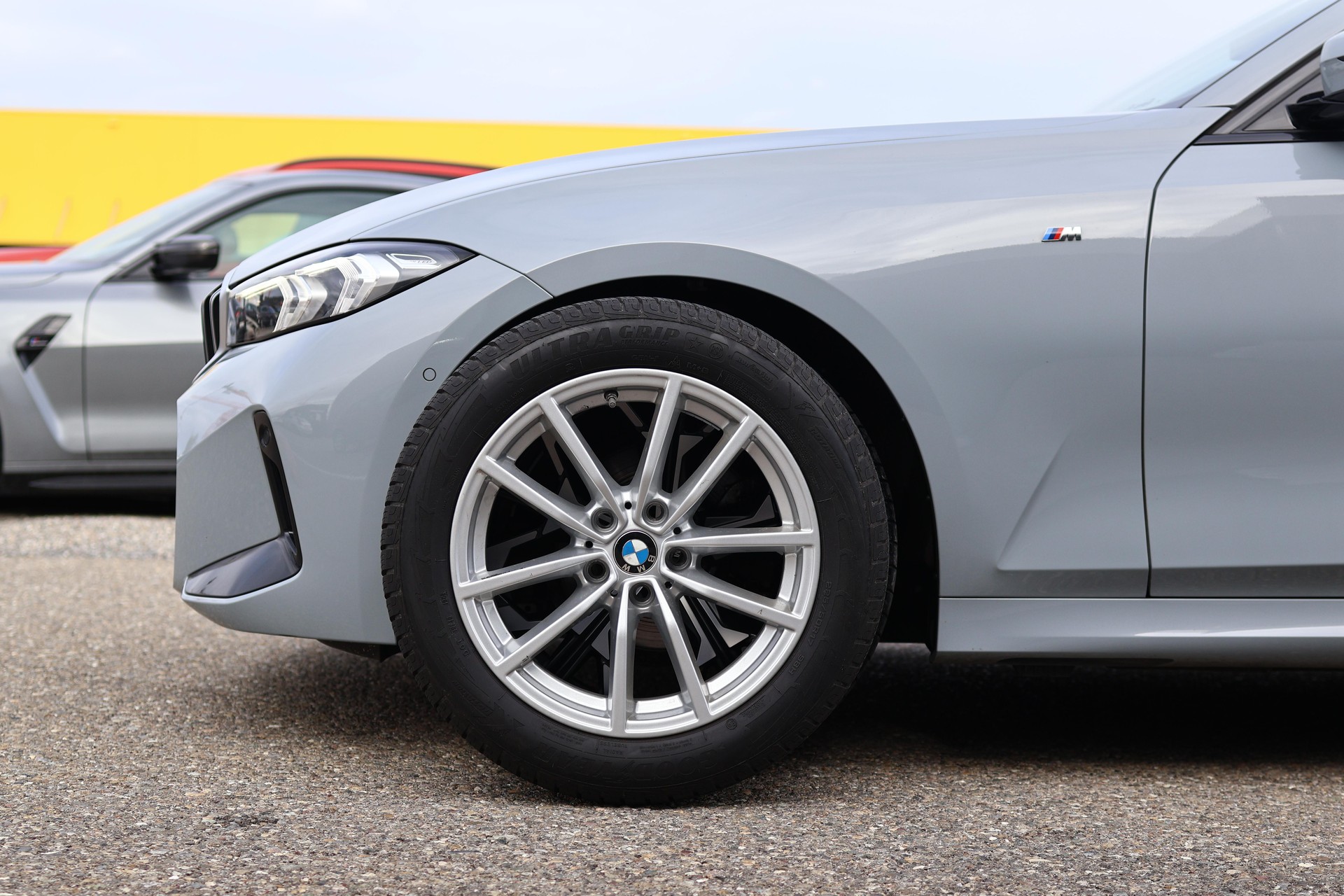 BMW 320d xDrive 48V Touring Steptronic M Sport-image-13
