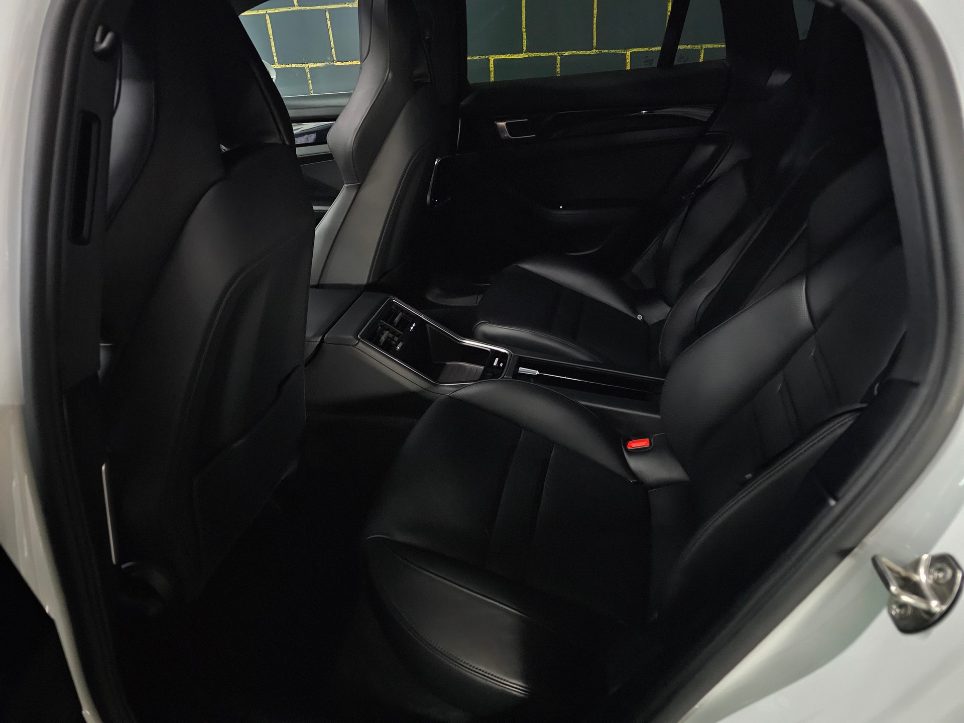 PORSCHE Panamera 4 E-Hybrid PDK-image-12