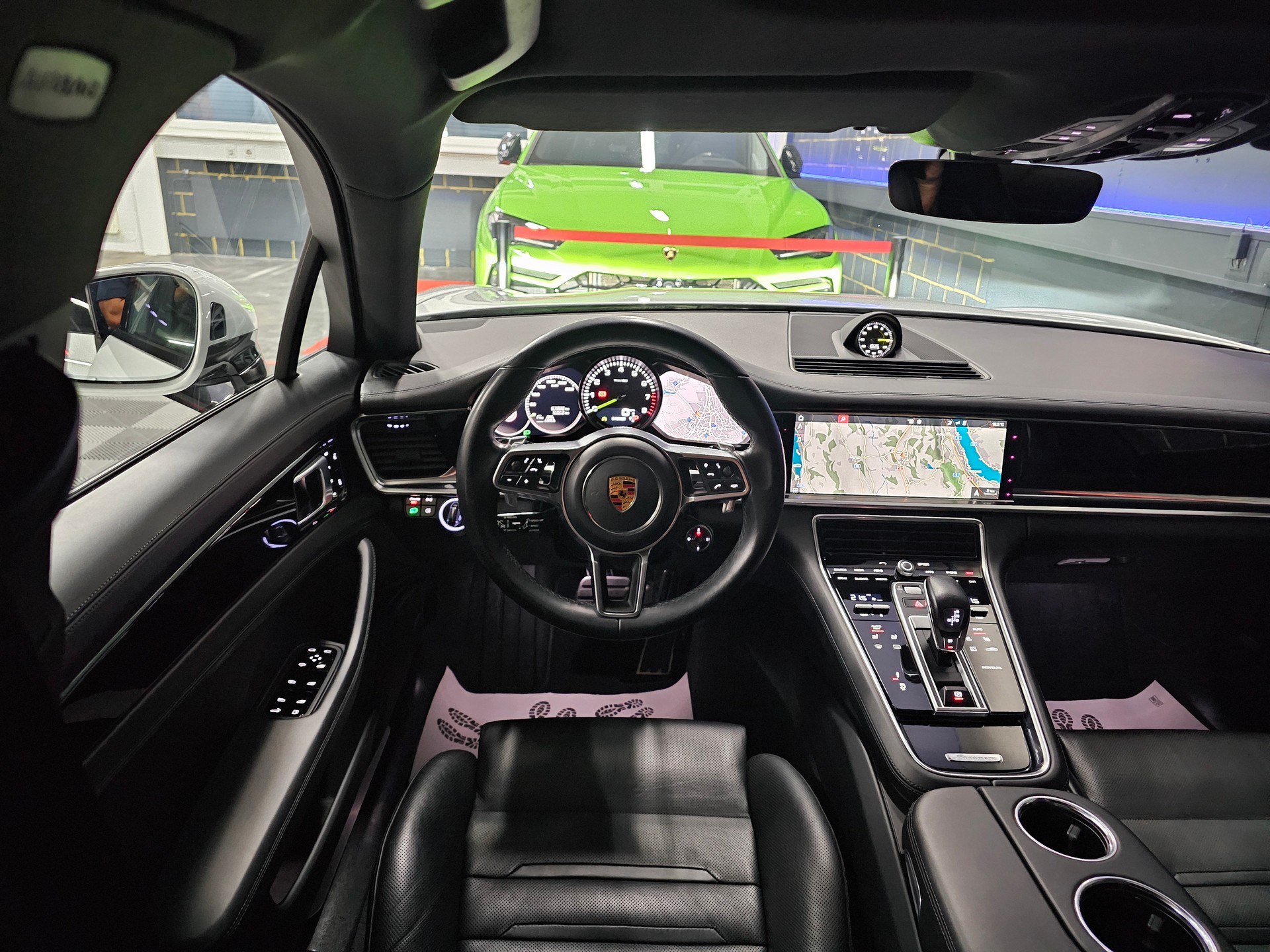 PORSCHE Panamera 4 E-Hybrid PDK-image-11