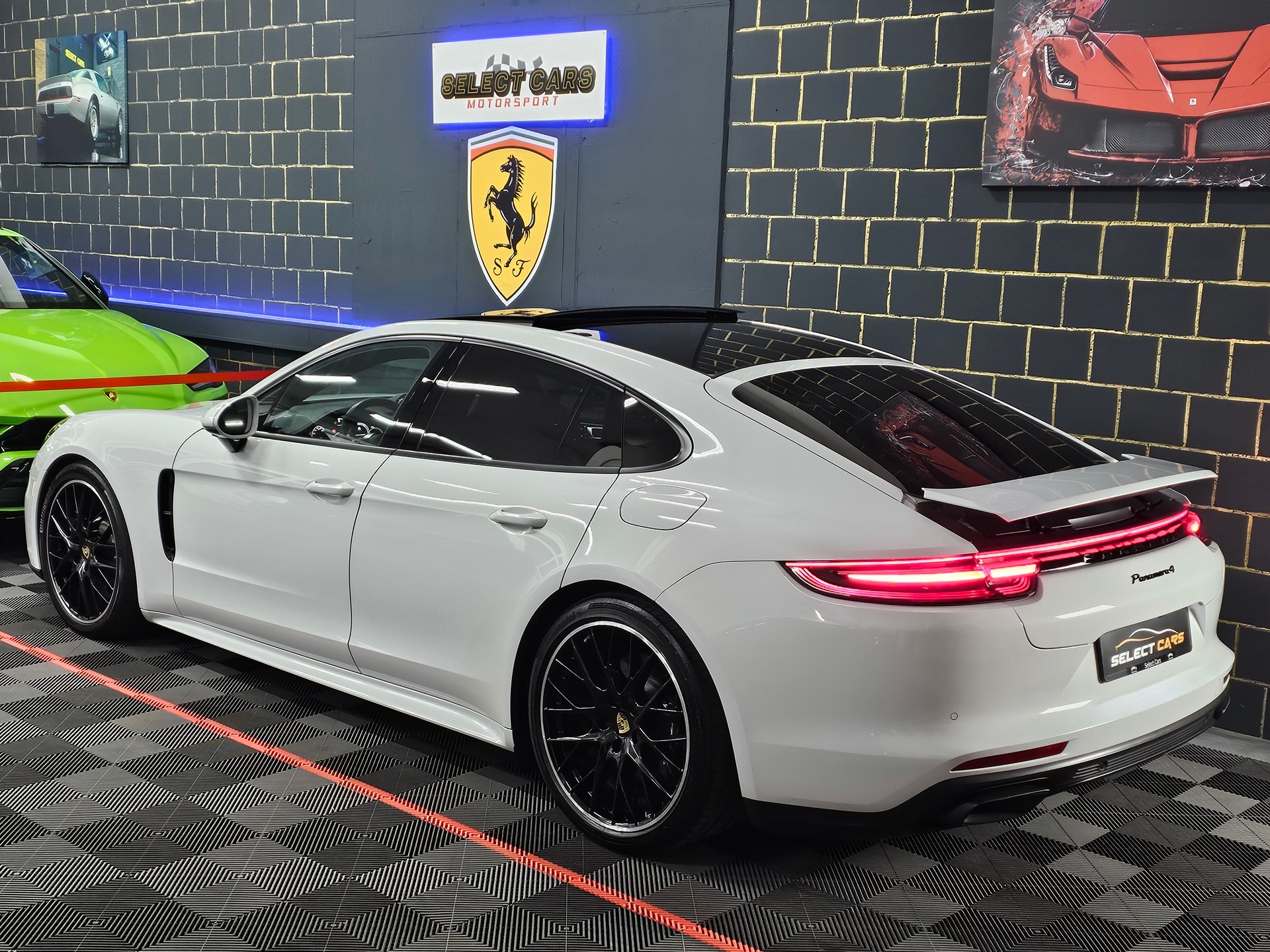 PORSCHE Panamera 4 E-Hybrid PDK-image-5
