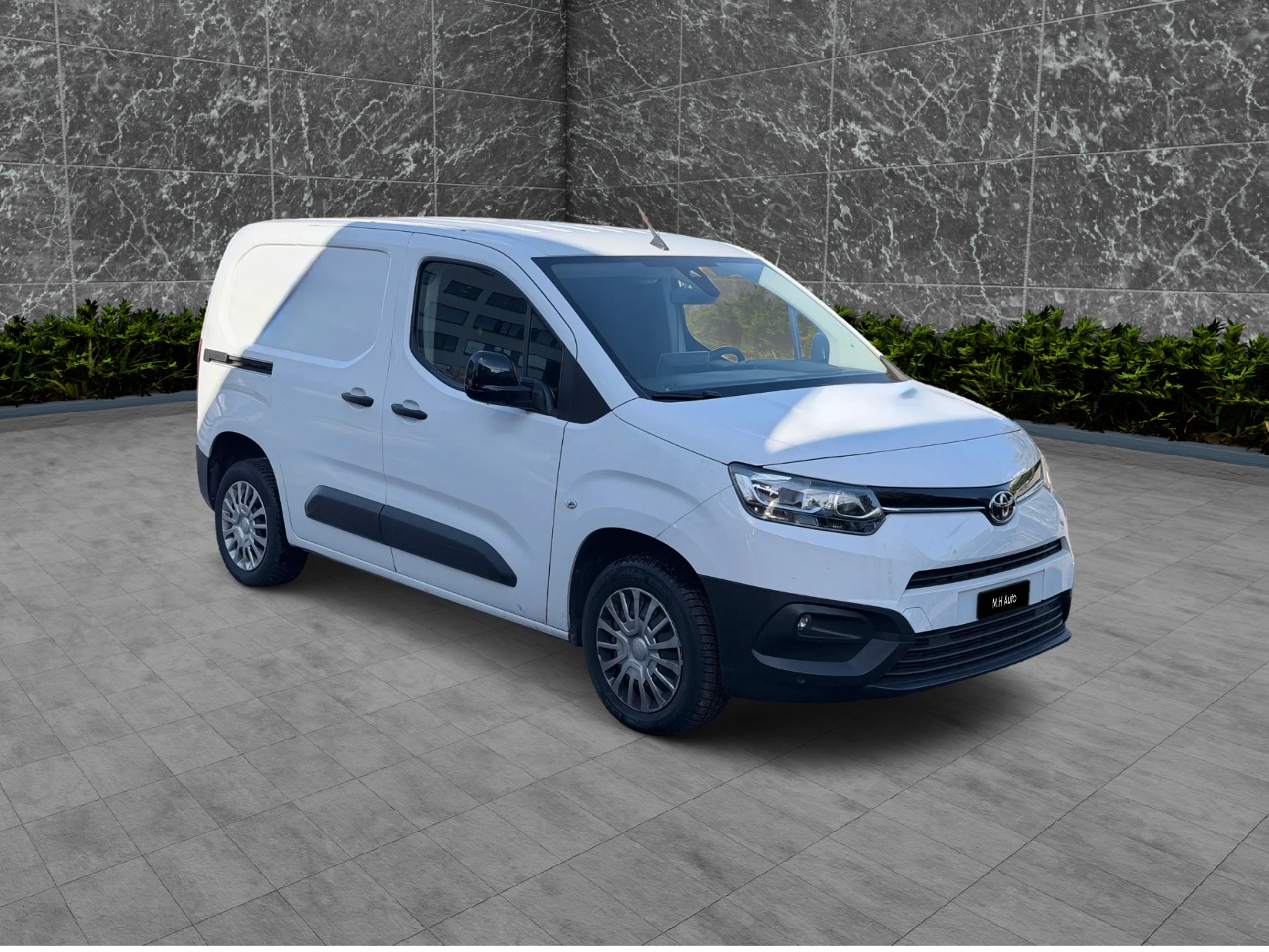 TOYOTA Proace City Van 1.5D Active Medium Automatik-image-1
