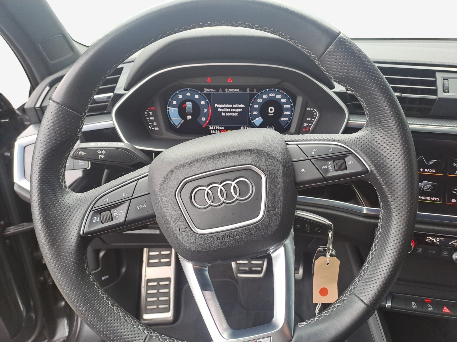 AUDI Q3 45 TFSI S line quattro S-tronic-image-9