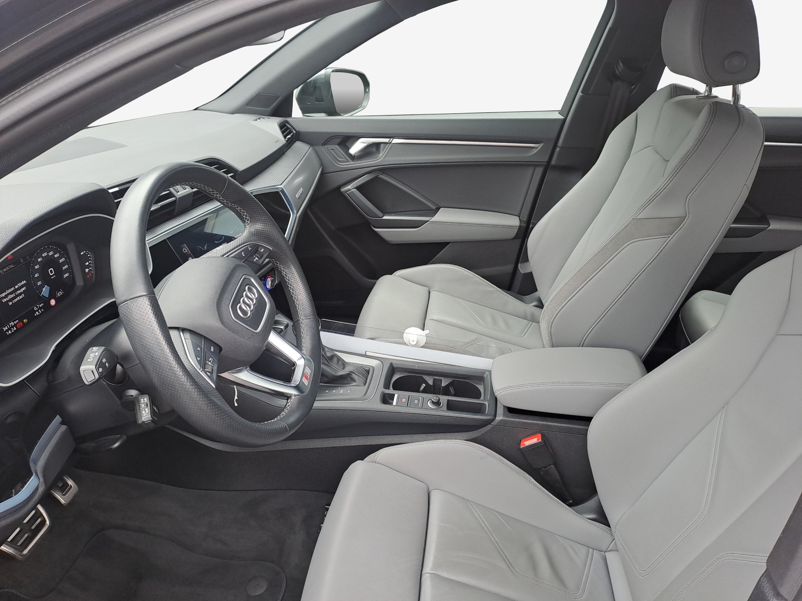 AUDI Q3 45 TFSI S line quattro S-tronic-image-7