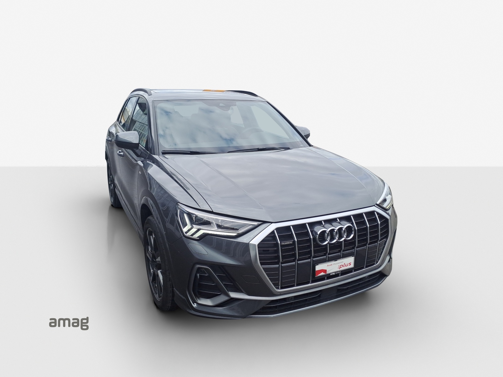 AUDI Q3 45 TFSI S line quattro S-tronic-image-15