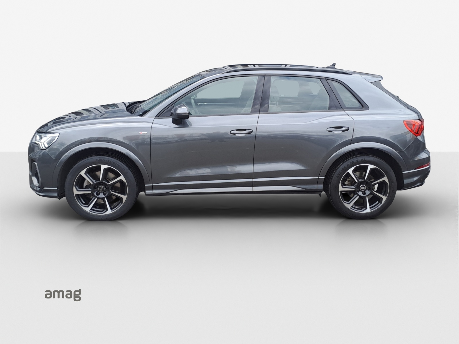 AUDI Q3 45 TFSI S line quattro S-tronic-image-1