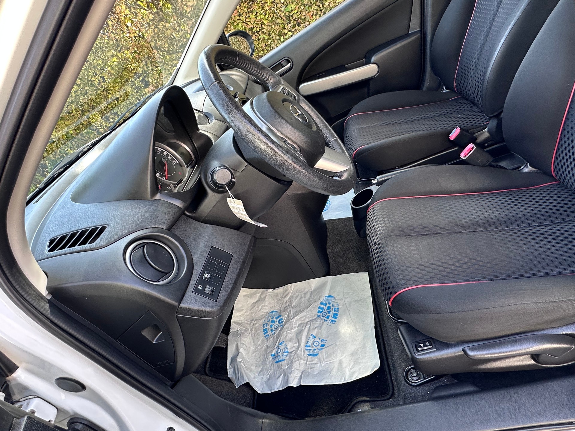 MAZDA 2 1.5i 16V Sport-image-11