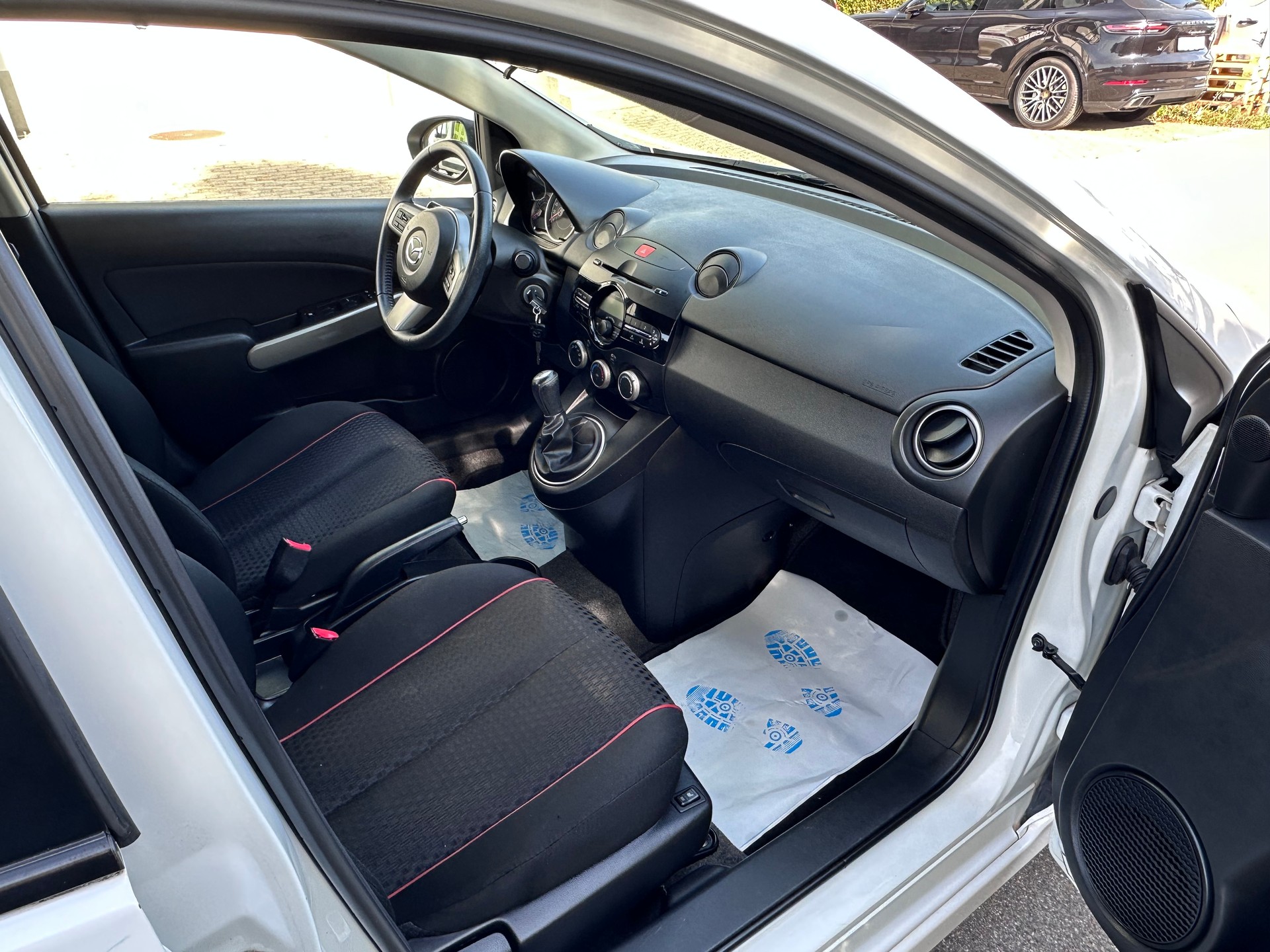 MAZDA 2 1.5i 16V Sport-image-13