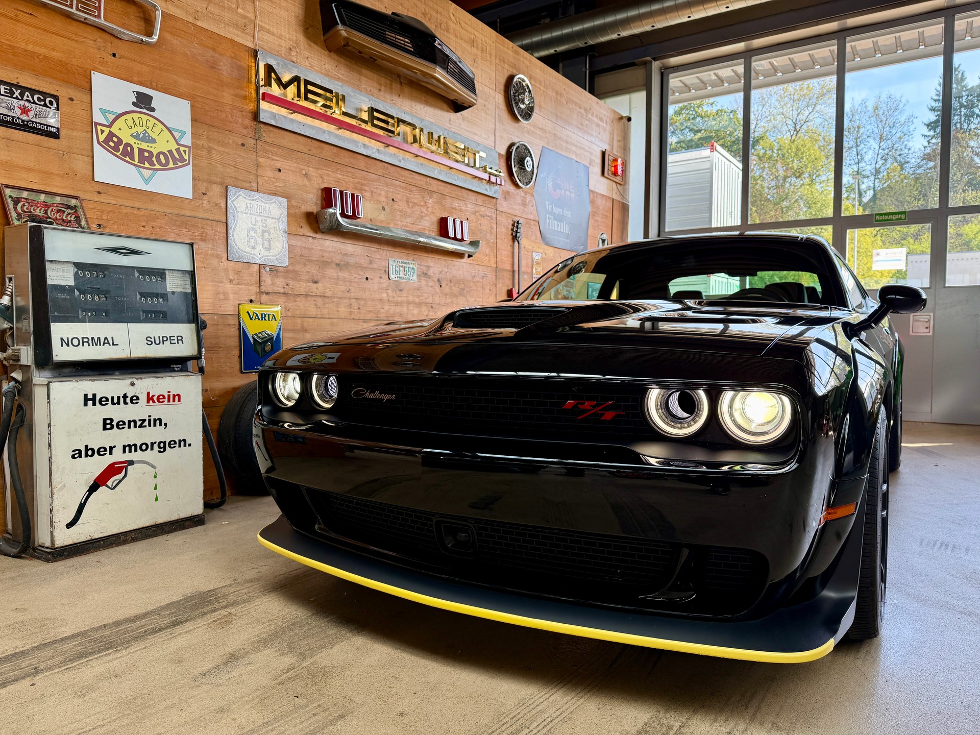 DODGE ChallengerSCATPACK 6.4L-image-2