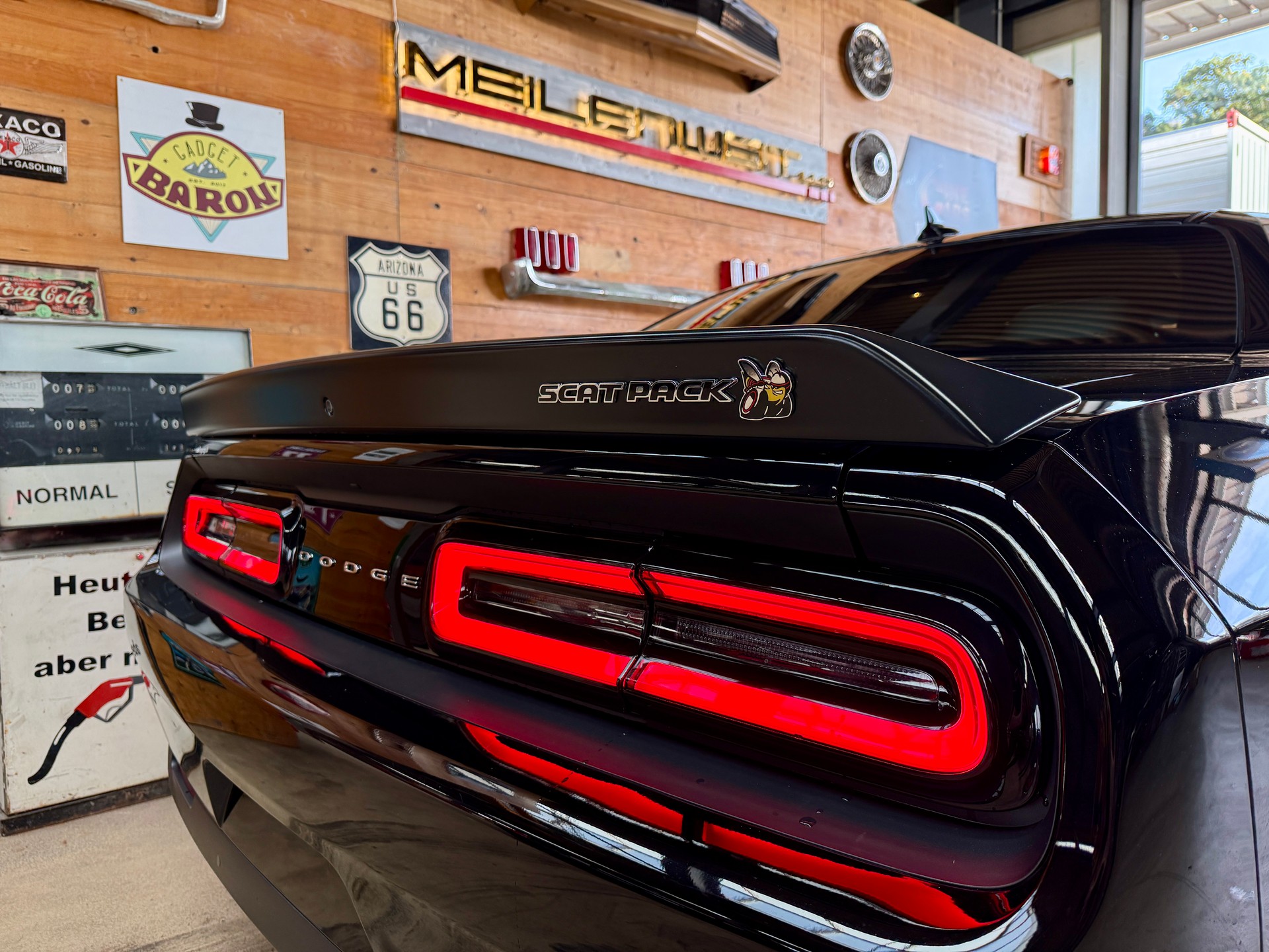 DODGE ChallengerSCATPACK 6.4L-image-19