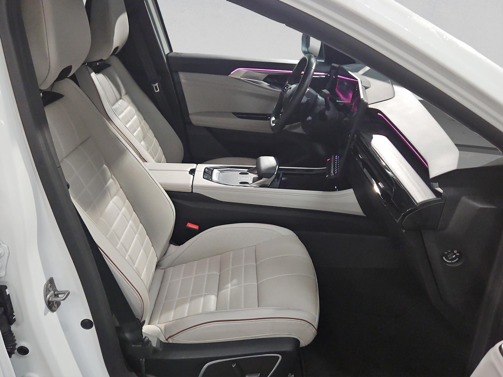 RENAULT Espace 1.2 E-Tech 200 Iconic-image-16