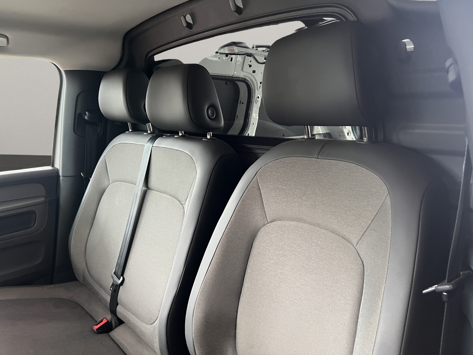 VW ID.Buzz Cargo 77kWh-image-11