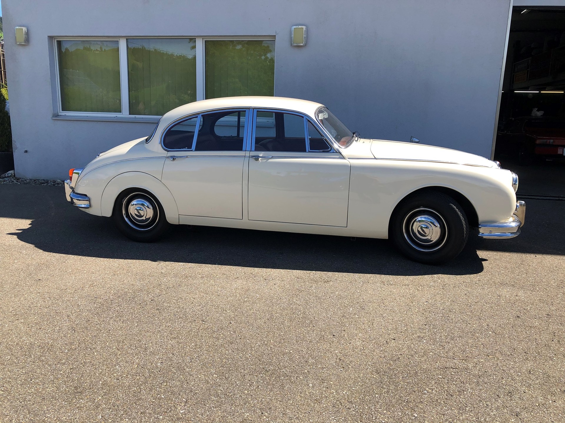 JAGUAR MK 2-image-1