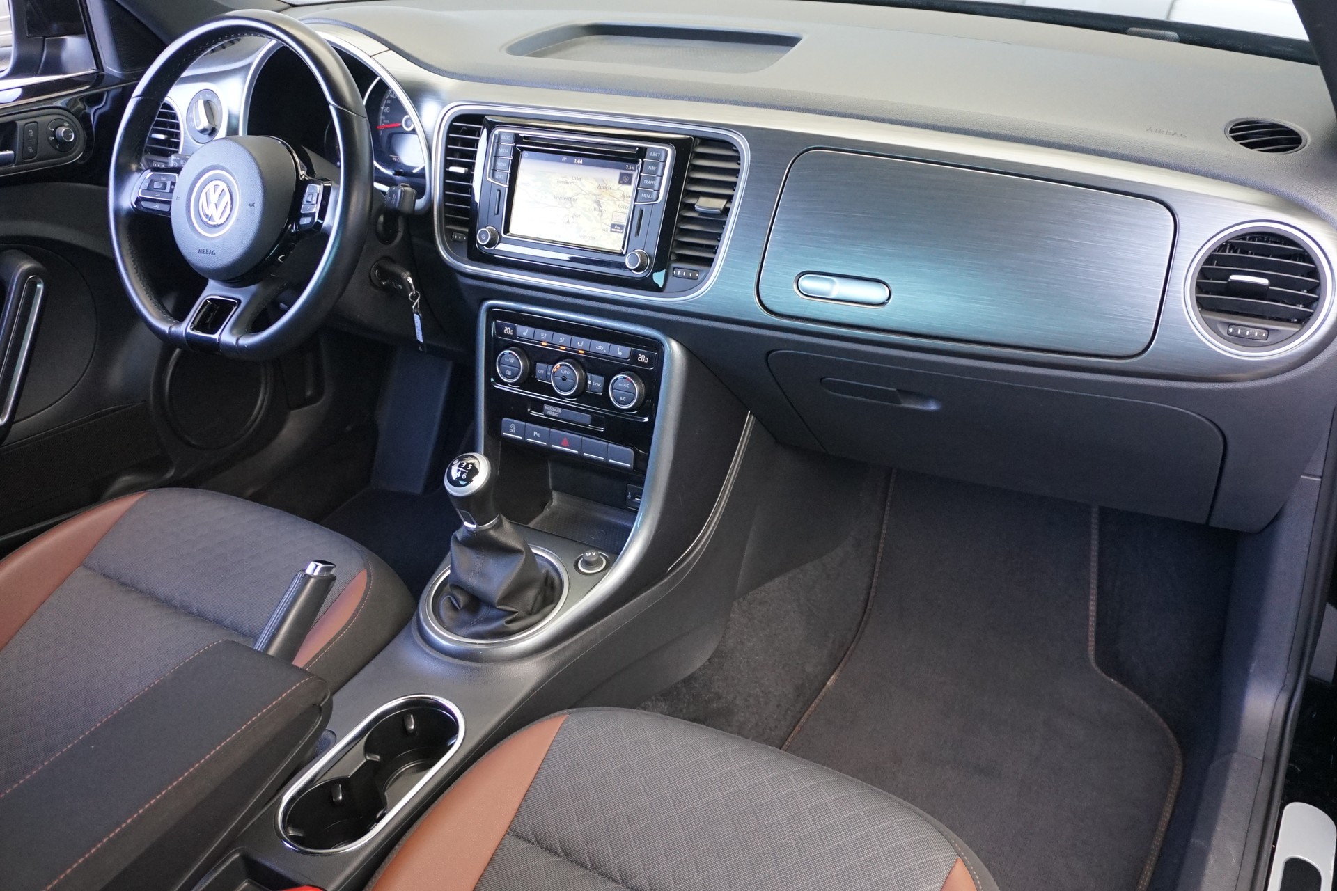 VW Beetle 1.2 TSI BMT Design-image-14