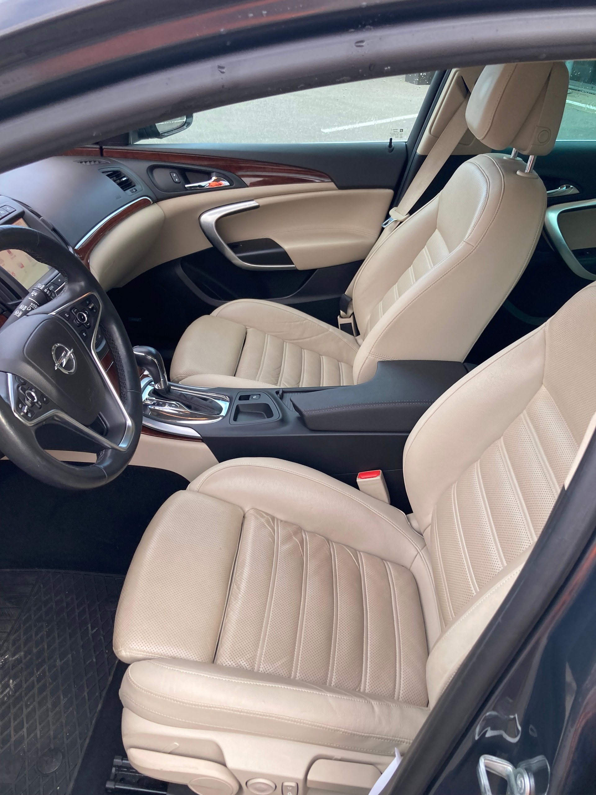 OPEL Insignia Sports Tourer 2.0 Turbo Cosmo Automatic-image-9