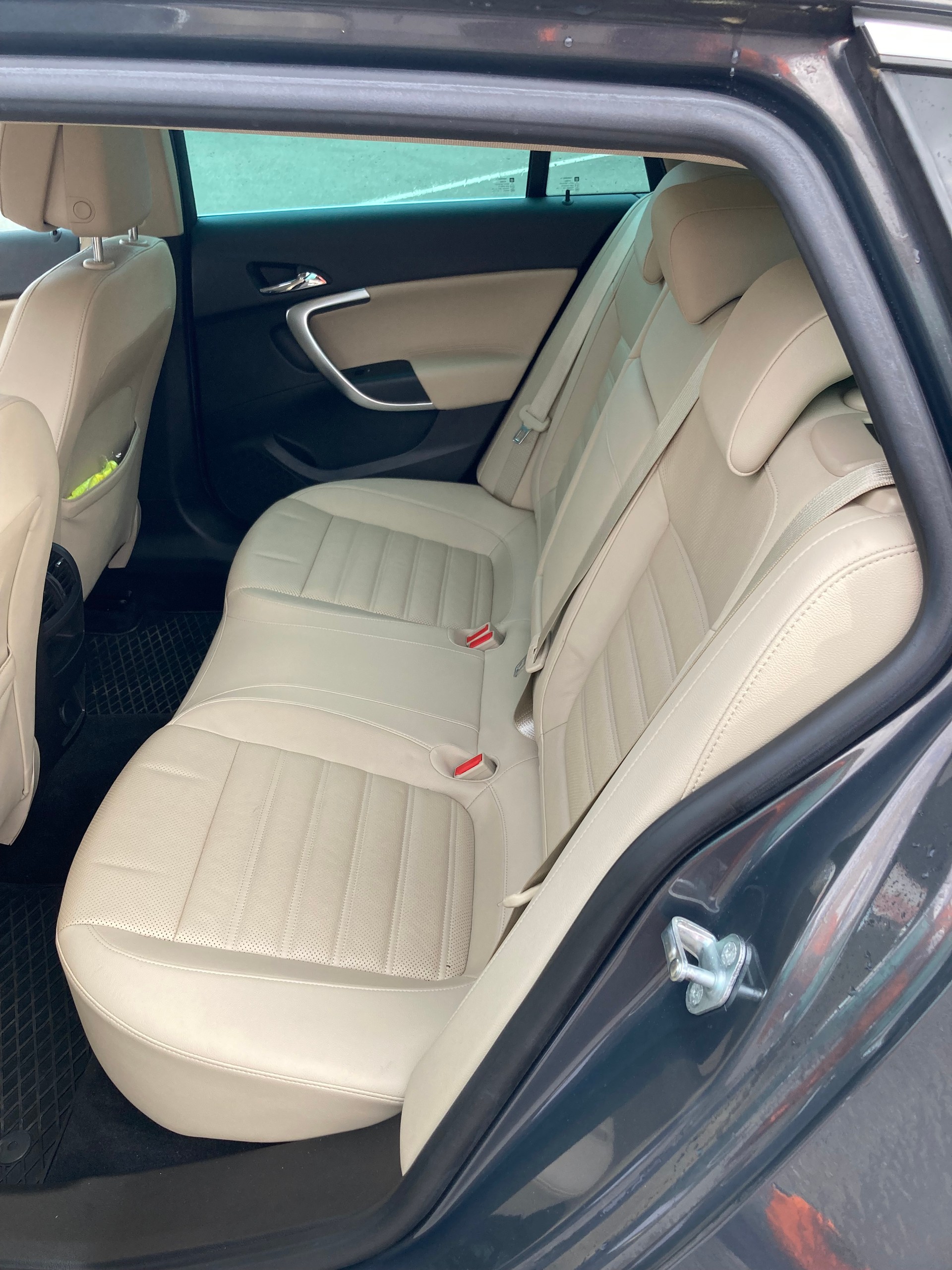 OPEL Insignia Sports Tourer 2.0 Turbo Cosmo Automatic-image-10