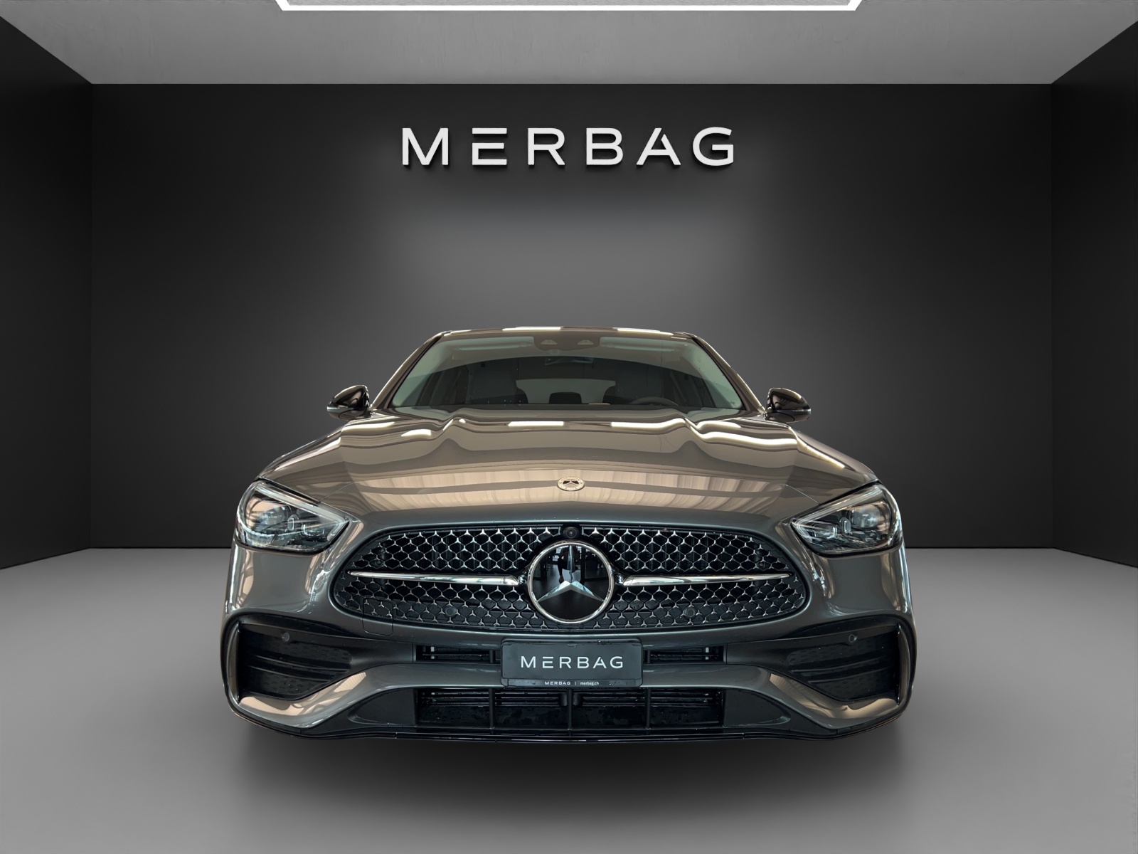 MERCEDES-BENZ C 300e 4Matic AMG Line-image-2