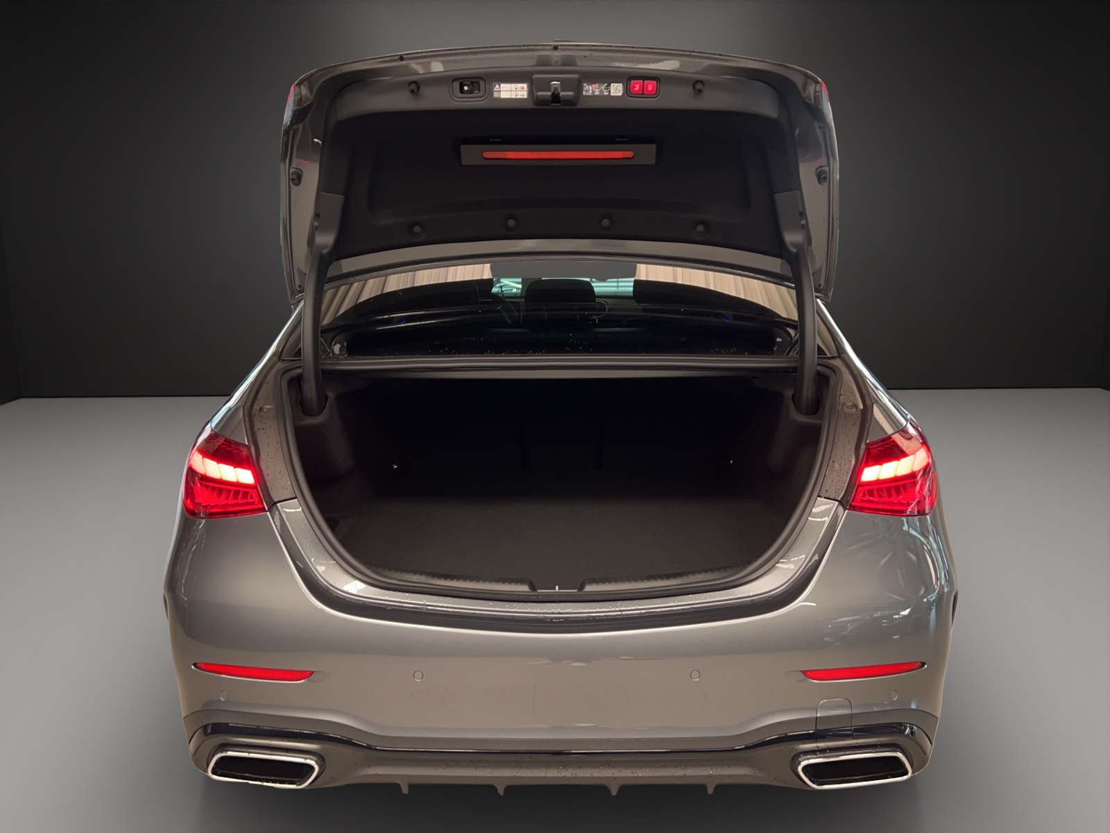 MERCEDES-BENZ C 300e 4Matic AMG Line-image-6