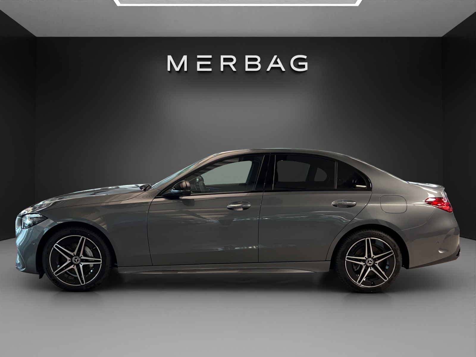 MERCEDES-BENZ C 300e 4Matic AMG Line-image-1