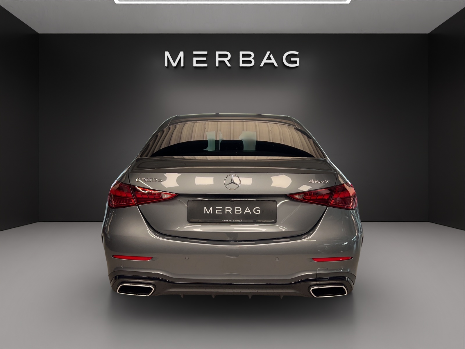 MERCEDES-BENZ C 300e 4Matic AMG Line-image-4