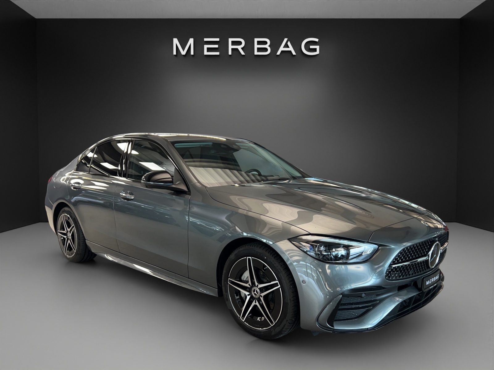MERCEDES-BENZ C 300e 4Matic AMG Line-image-0