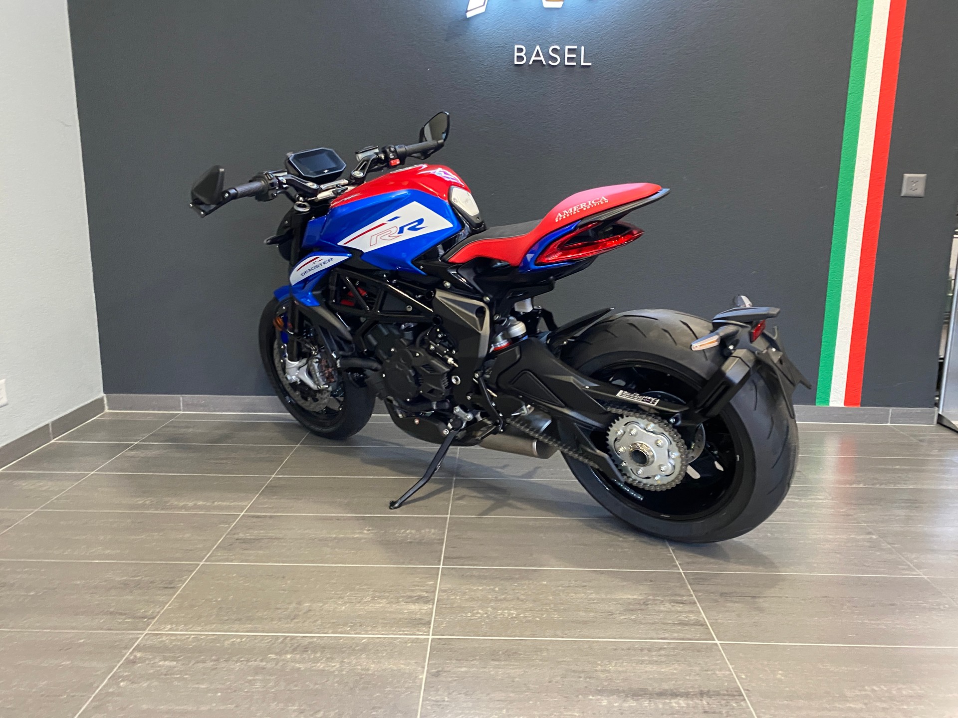 MV AGUSTA Dragster 800 RR SCS America-image-5