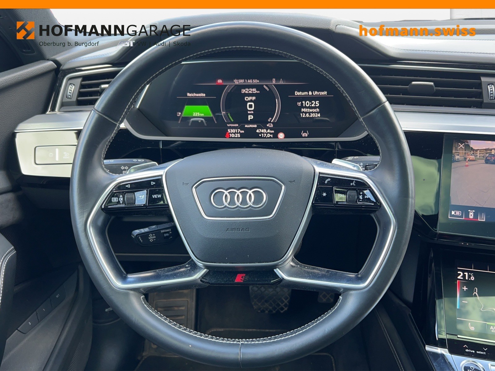 AUDI e-tron 55 Sportback S Line quattro-image-13