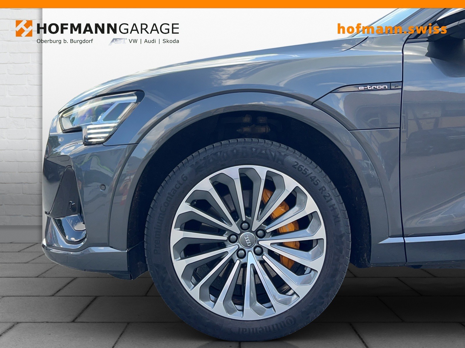 AUDI e-tron 55 Sportback S Line quattro-image-15