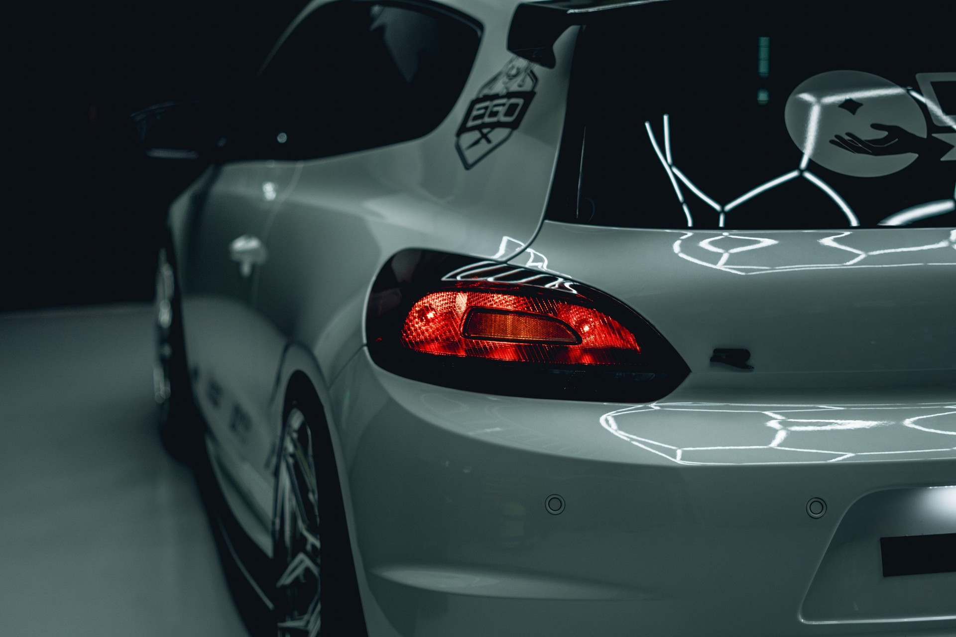 VW Scirocco 2.0 TSI R DSG-image-2
