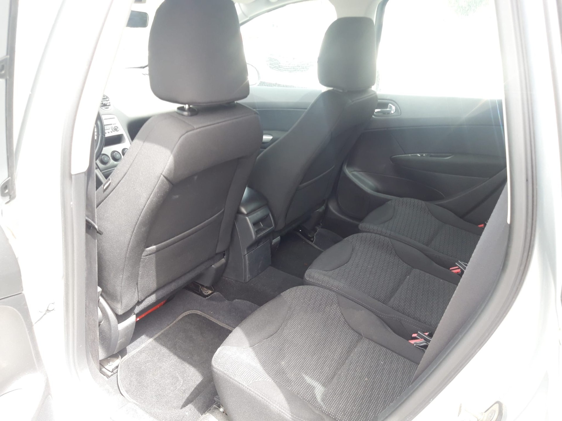 PEUGEOT 308 SW 1.6 HDI Trendy-image-13