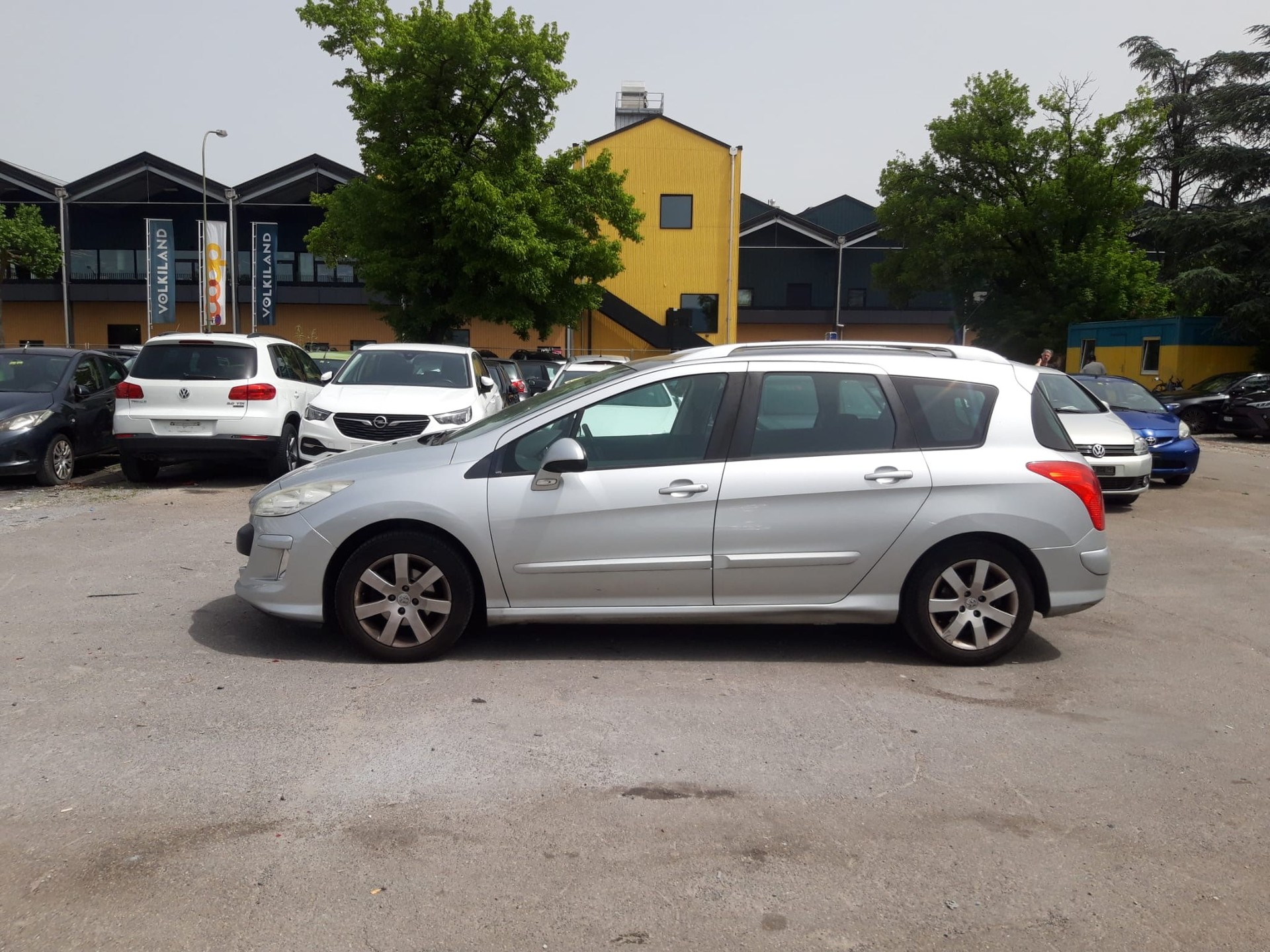 PEUGEOT 308 SW 1.6 HDI Trendy-image-9