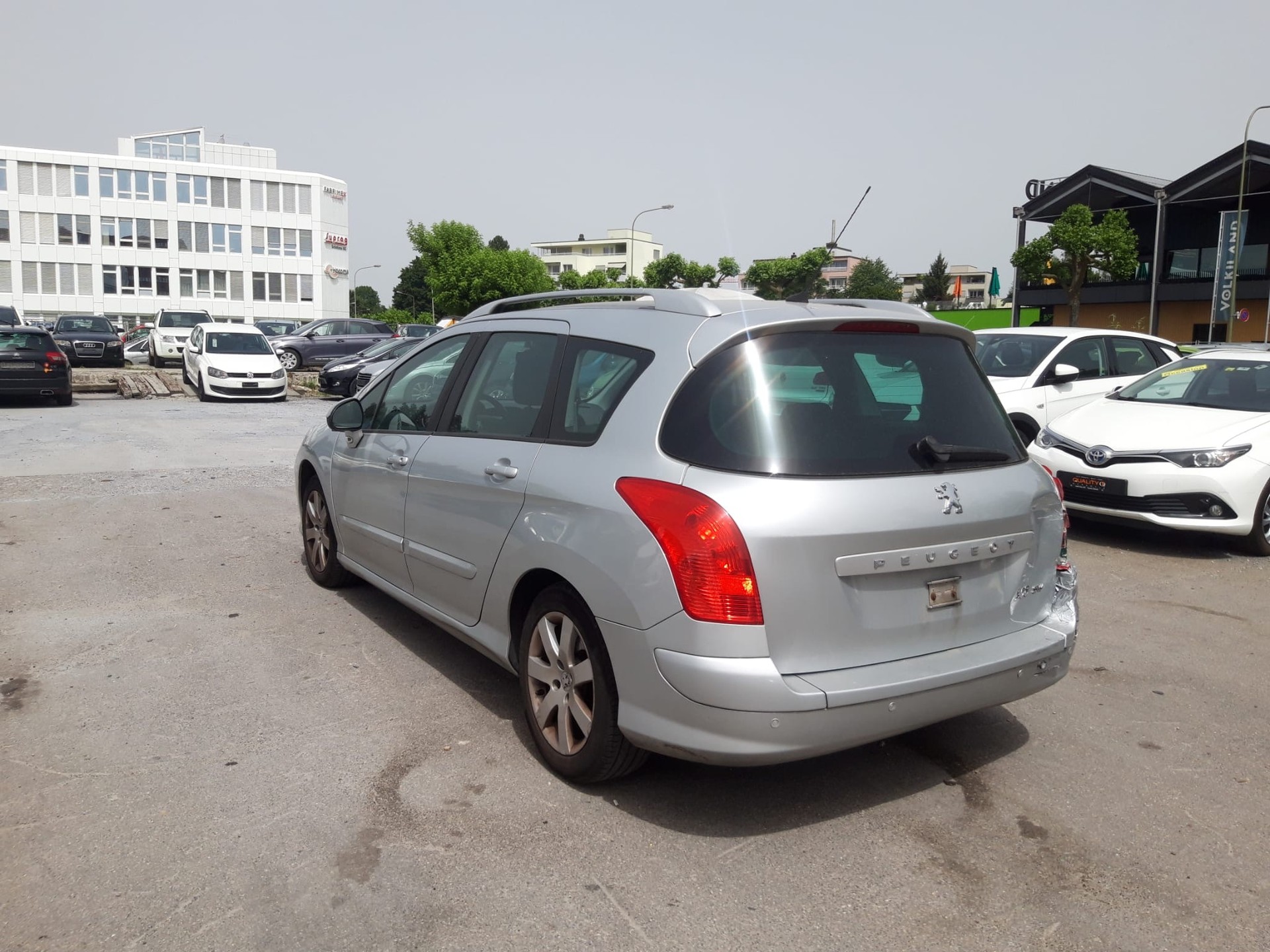 PEUGEOT 308 SW 1.6 HDI Trendy-image-10
