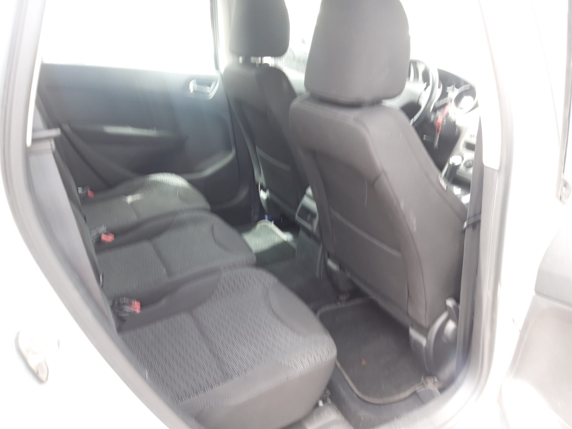 PEUGEOT 308 SW 1.6 HDI Trendy-image-12