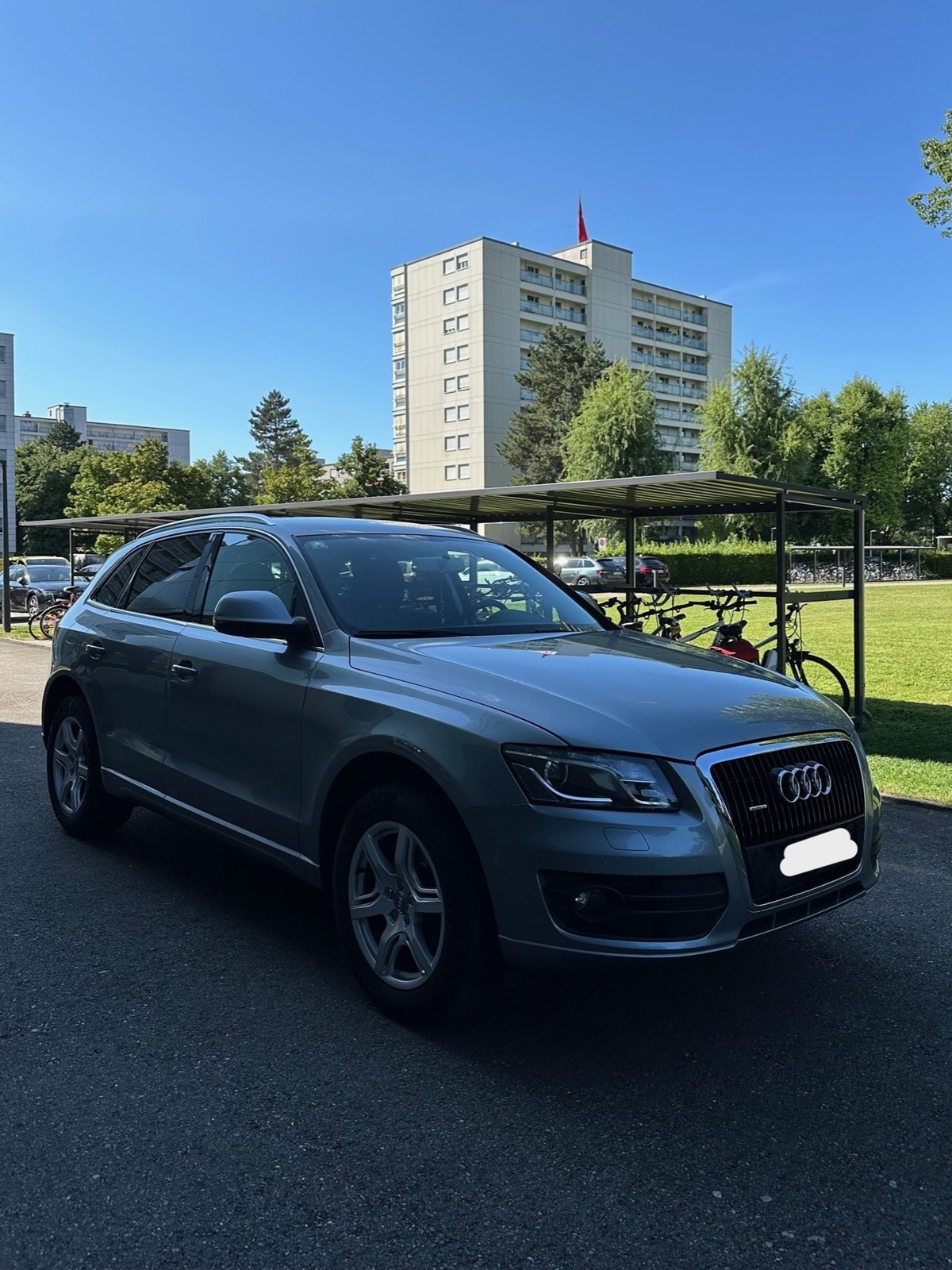 AUDI Q5 3.0 TDI quattro S-tronic-image-2