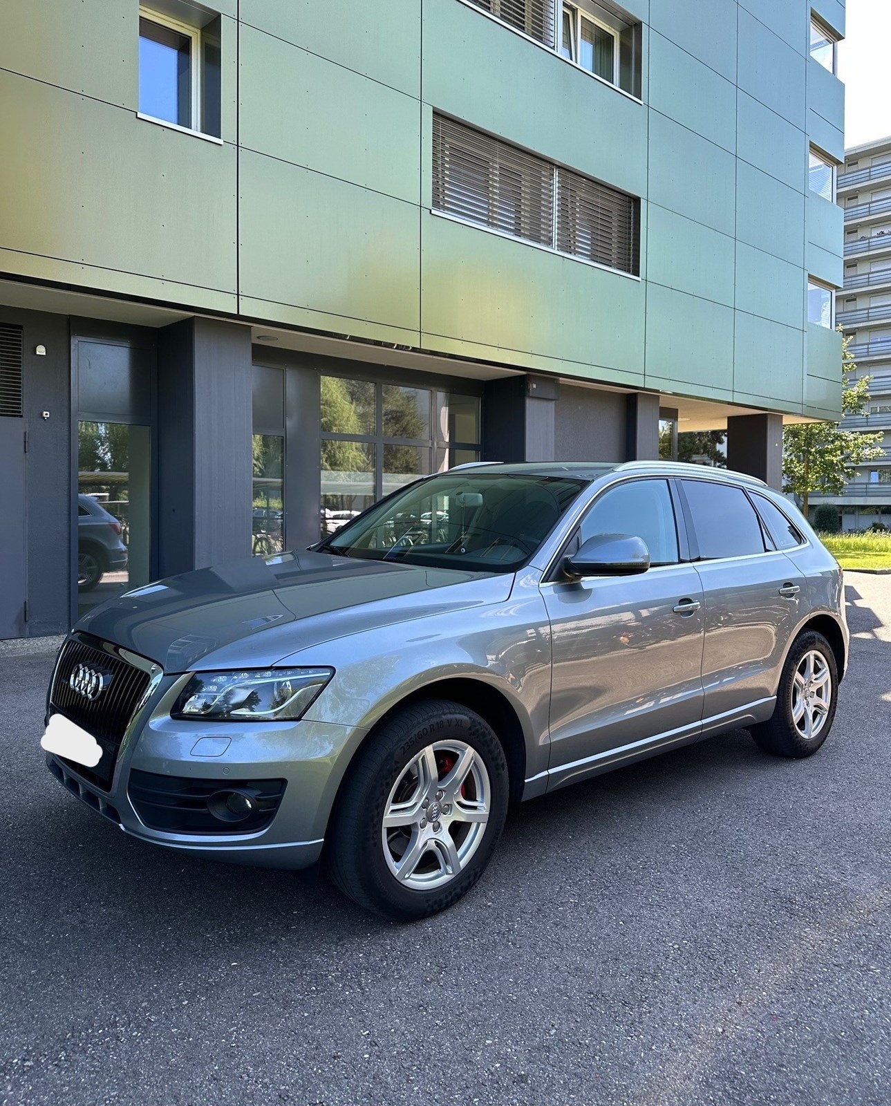AUDI Q5 3.0 TDI quattro S-tronic-image-6