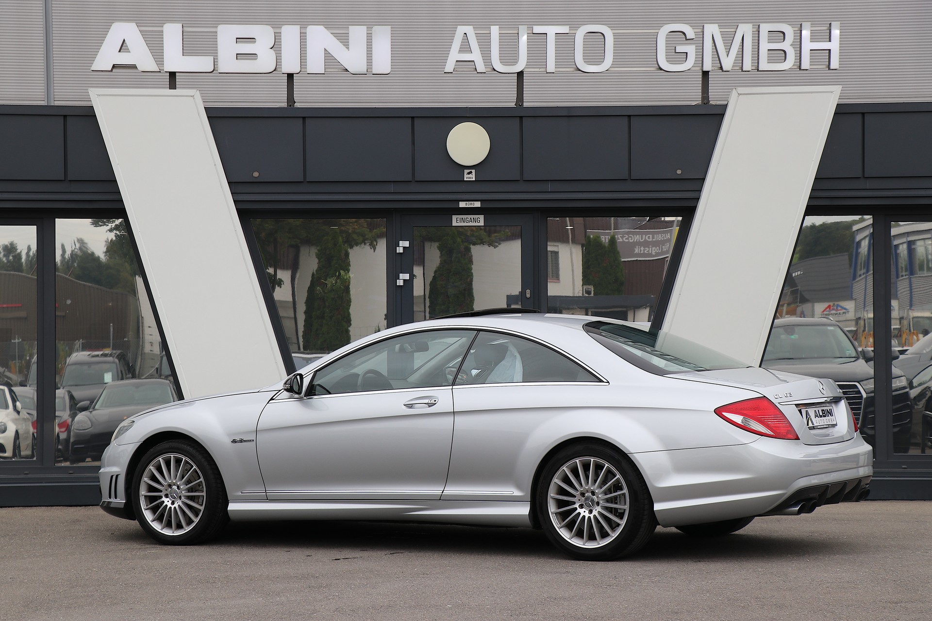 MERCEDES-BENZ CL 63 AMG 7G-Tronic-showroom-element-3