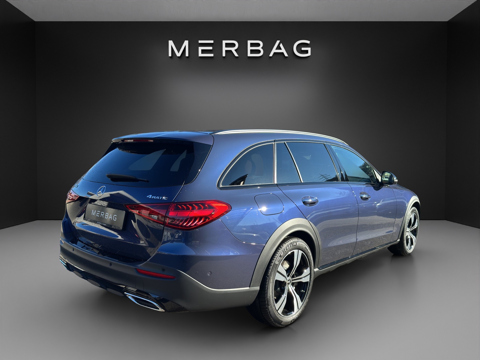 MERCEDES-BENZ C 220 d 4Matic T All-Terrain-image-4