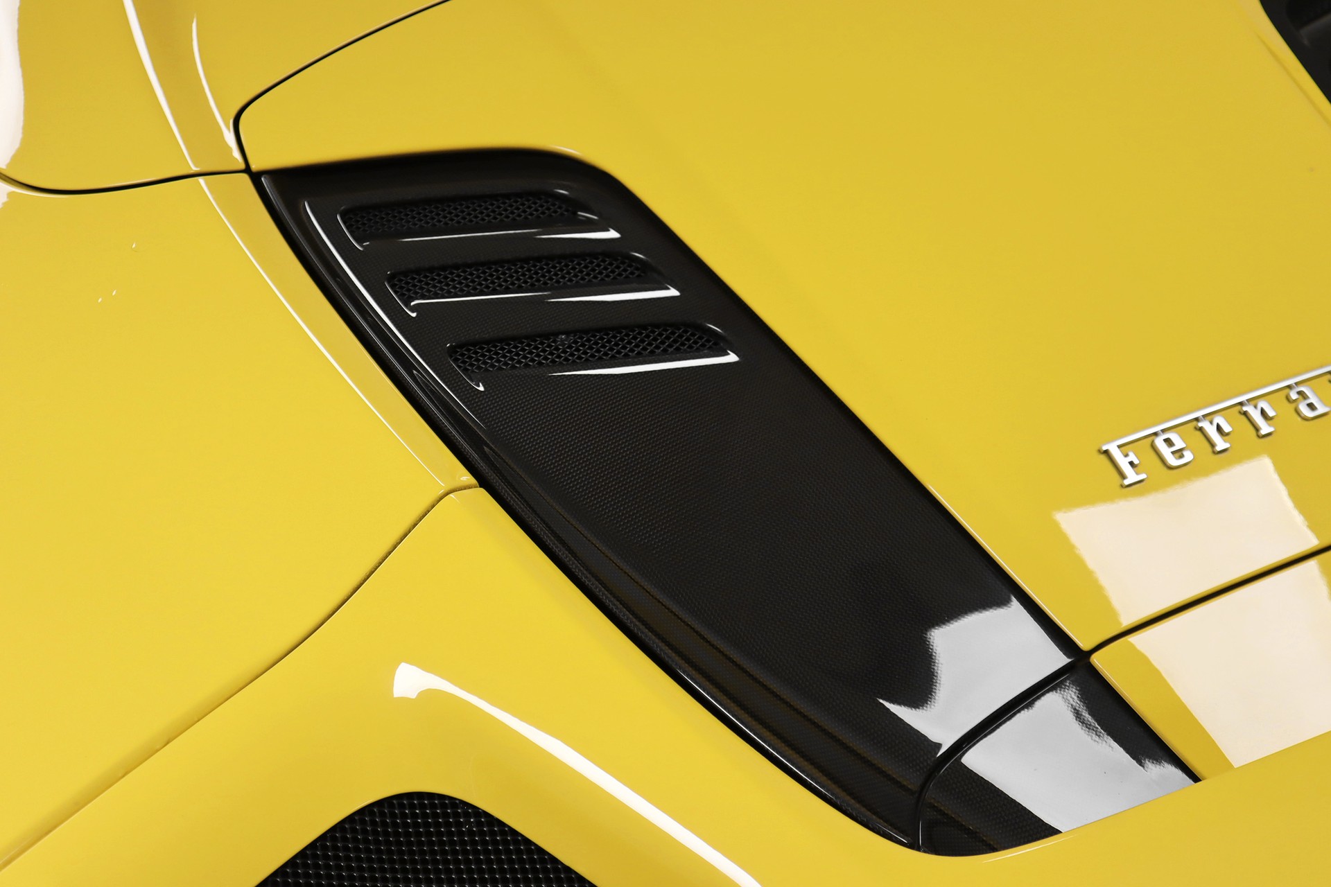 FERRARI F8 Spider-image-12
