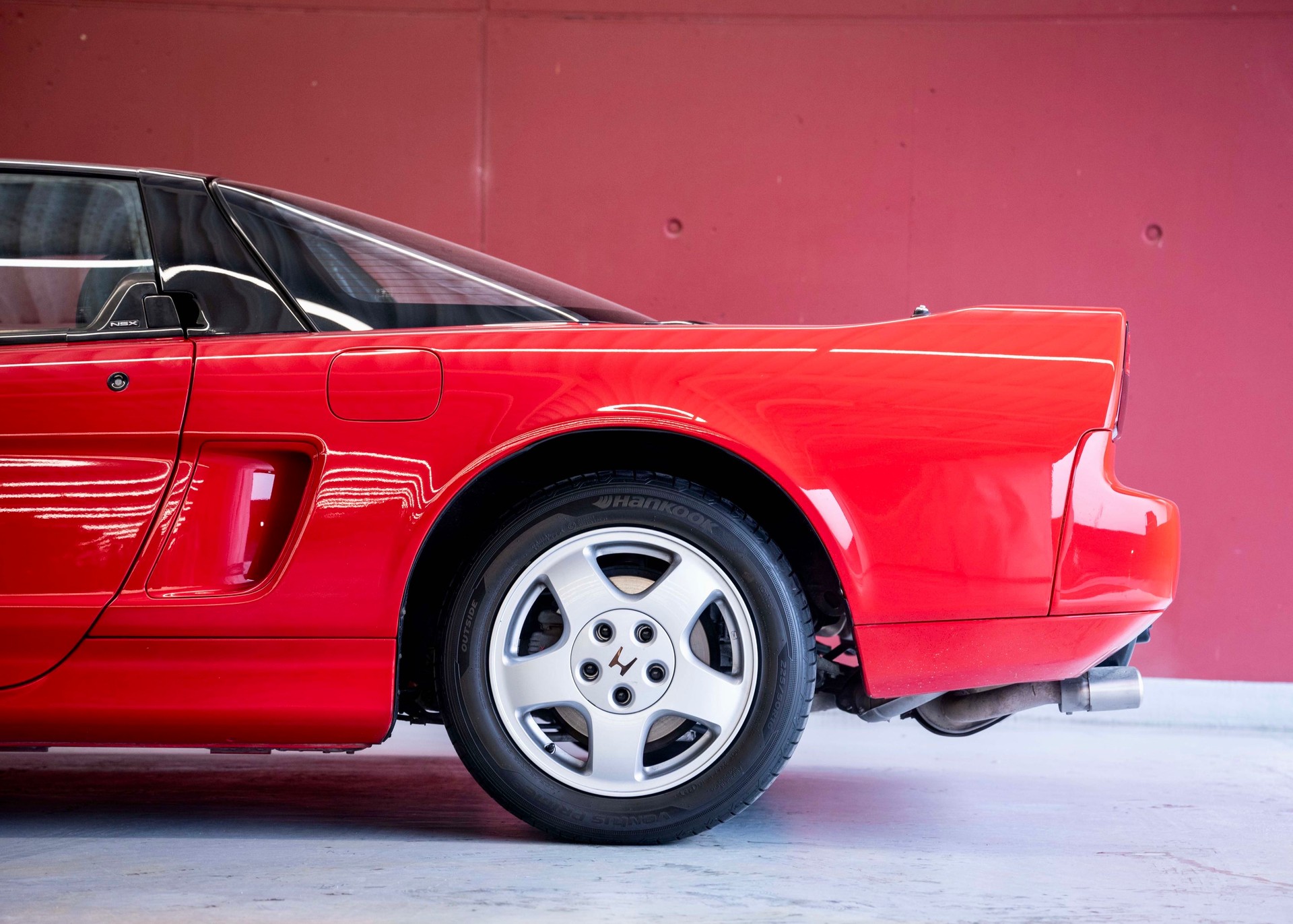 HONDA NSX 3.0i-24 V6 (Swiss car, 1st paint, mint condition, 100% original)-image-8