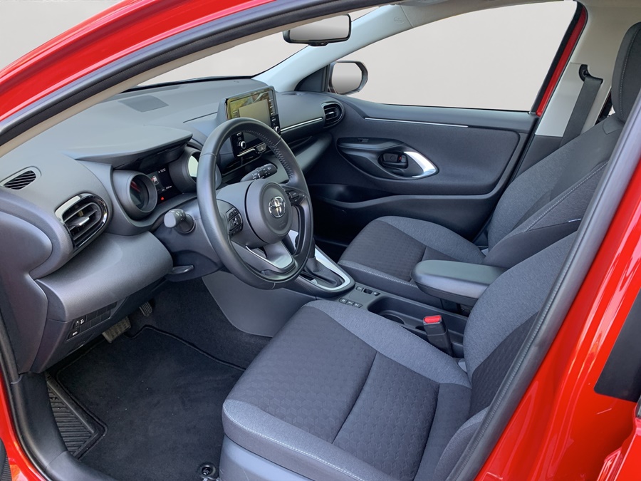 TOYOTA Yaris 1.5 Trend e-CVT-image-6