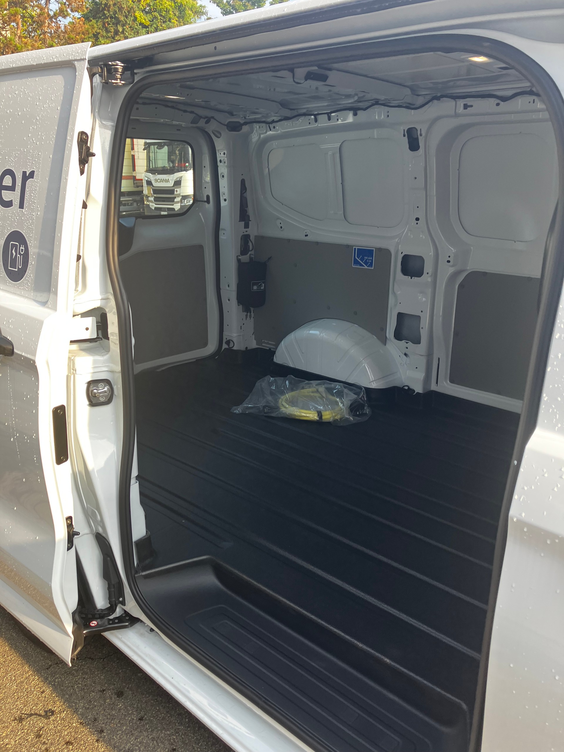 VW e-Transporter 63,8 kWh-image-10