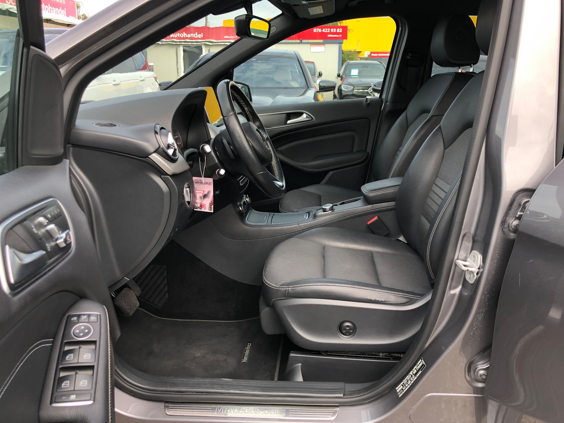 MERCEDES-BENZ B 220 CDI Urban 4Matic 7G-DCT-image-13